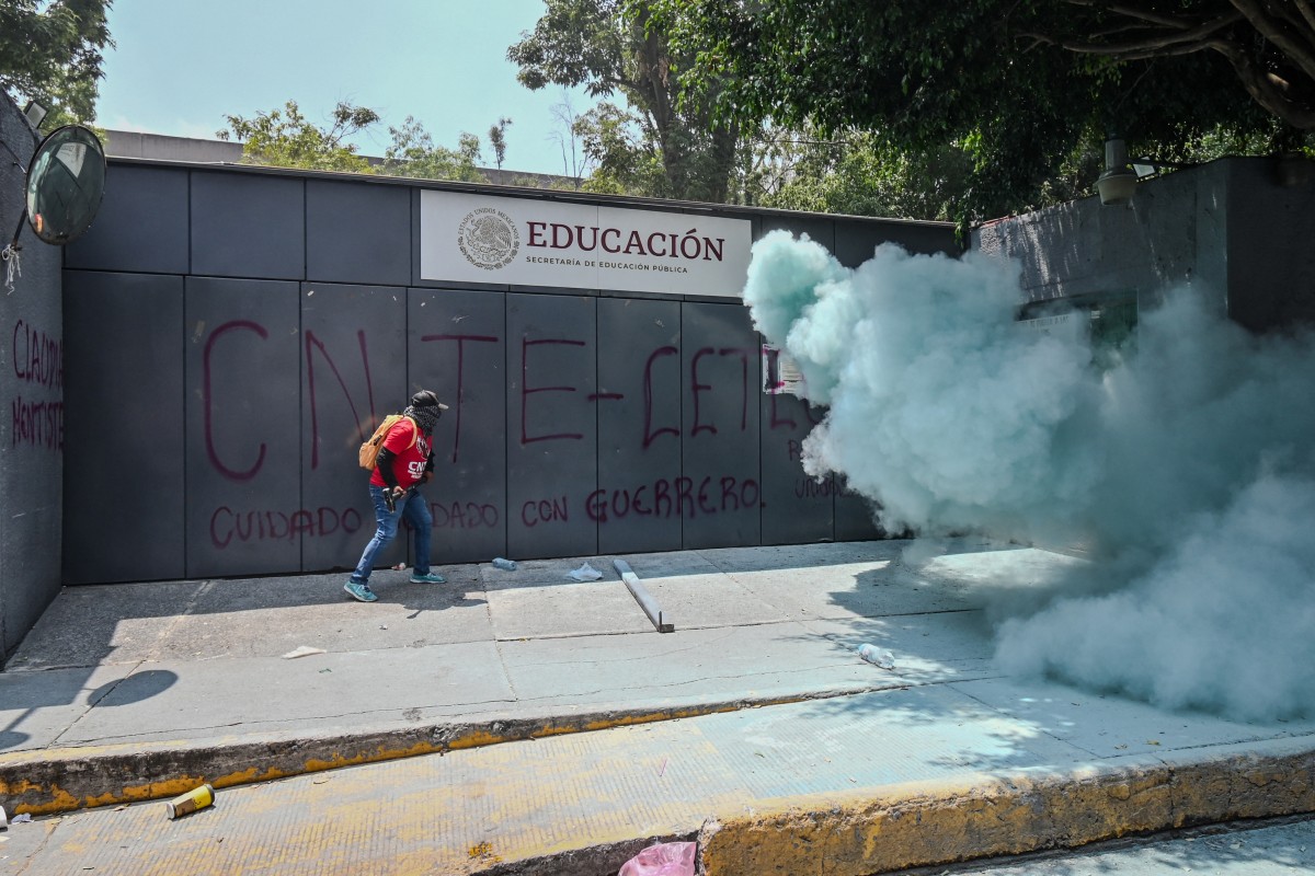 Mexico president promises peaceful World Cup opening despite protests